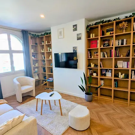 T3 61m2, Hypercentre, Vue Fontaine Chaude, Bureau Апартаменты